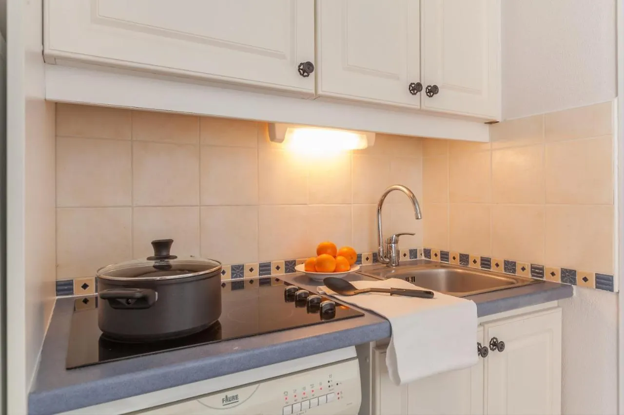 Residence Pierre & Vacances La Pinede Hyeres Aparthotel