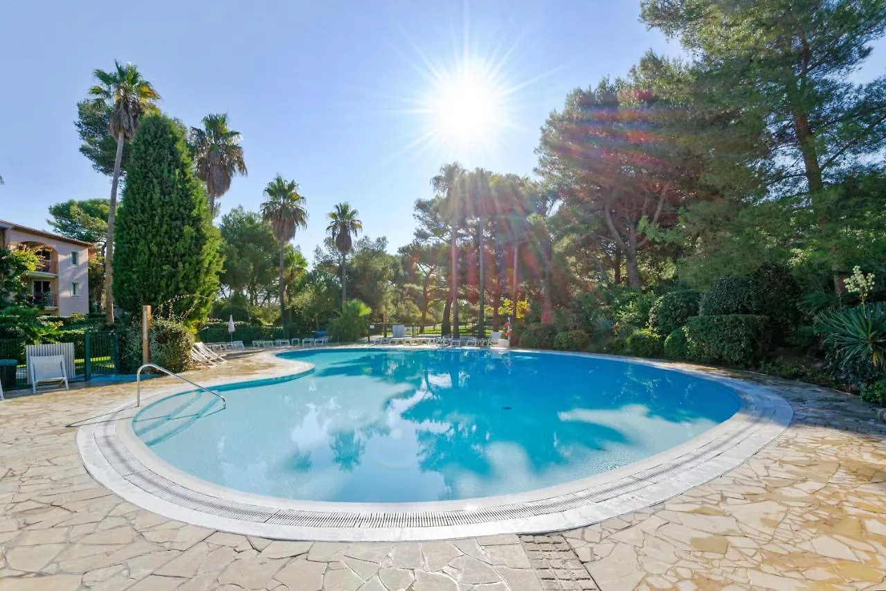 아파트호텔 Residence Pierre & Vacances La Pinede 히에레