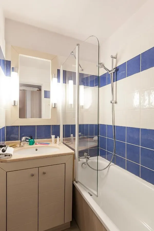 Aparthotel Residence Pierre & Vacances La Pinede Hyeres