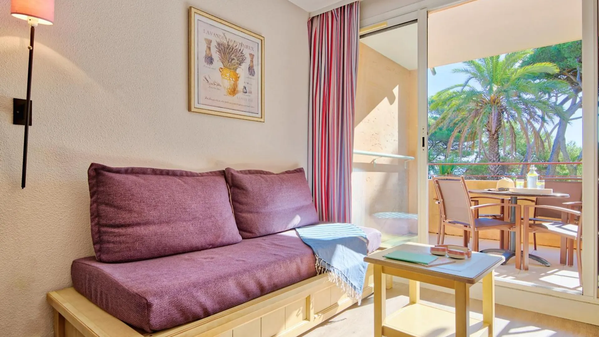 Residence Pierre & Vacances La Pinede 히에레 아파트호텔