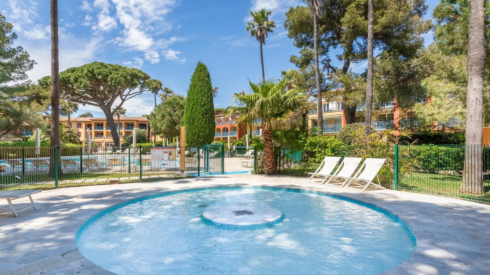 Residence Pierre & Vacances La Pinede Hyeres France