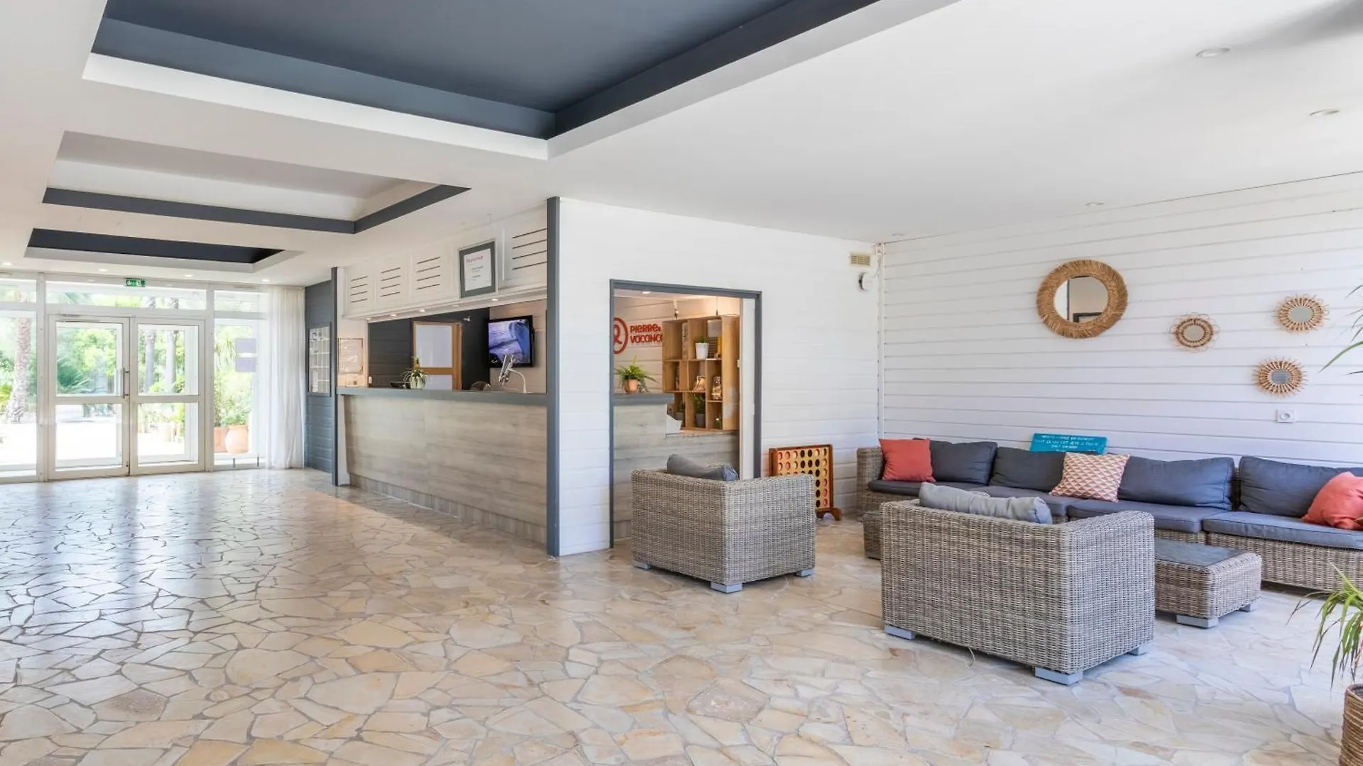 Residence Pierre & Vacances La Pinede Hyeres Aparthotel