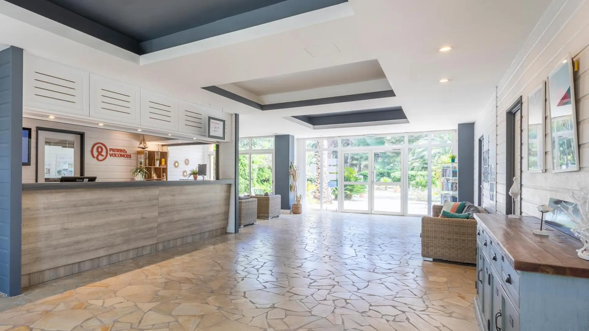 Residence Pierre & Vacances La Pinede Hyeres