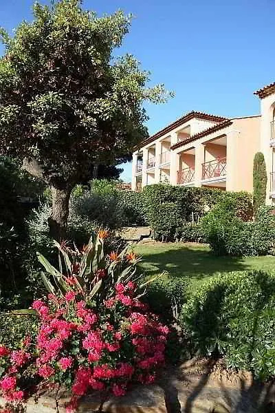 Residence Pierre & Vacances La Pinede 히에레 아파트호텔