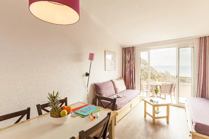 Residence Pierre & Vacances La Pinede 히에레 3*,  프랑스