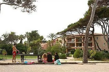 Residence Pierre & Vacances La Pinede 히에레 3*,  프랑스