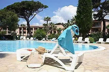 Residence Pierre & Vacances La Pinede 히에레 아파트호텔