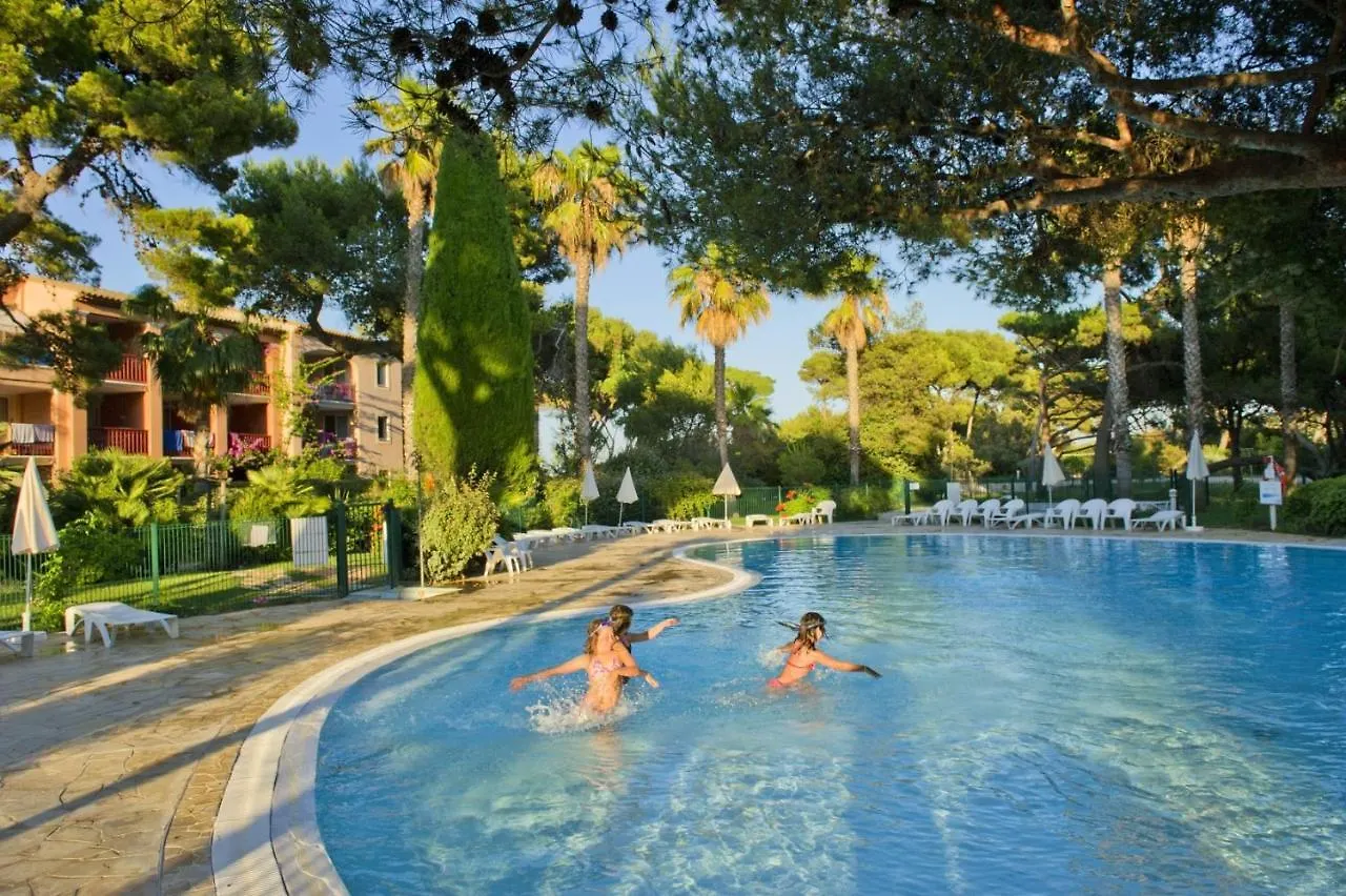 Residence Pierre & Vacances La Pinede 히에레 아파트호텔