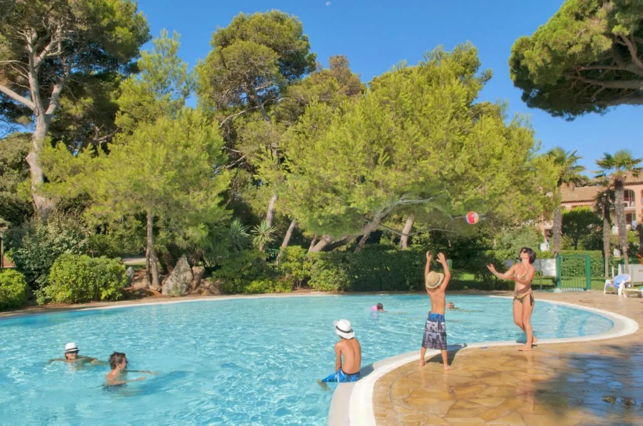 Residence Pierre & Vacances La Pinede 히에레