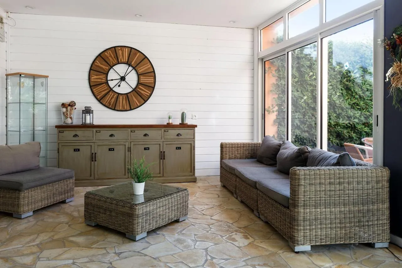 Residence Pierre & Vacances La Pinede 히에레